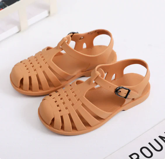"Flexibele Baby Badeschuhe, atmungsaktives Design, ideal für Sommer, Strand, Pool und Freizeit, in sanften Pastellfarben."