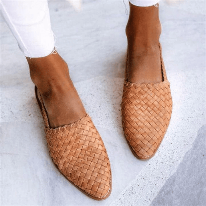 "Geflochtene Slingback Ballerinas, elegant und edel, in verschiedenen Farben, ideal für Damen zu jedem Anlass."
