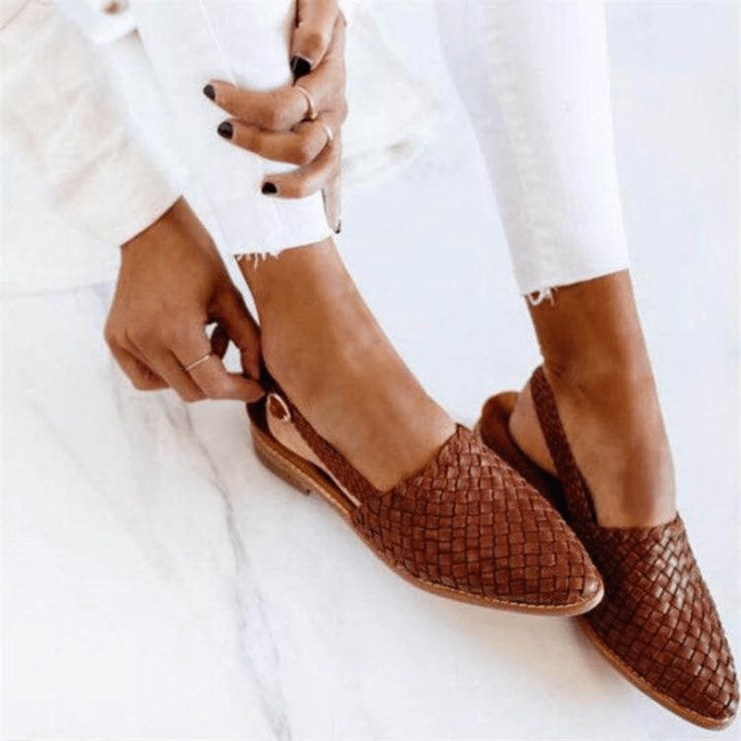 "Geflochtene Slingback Ballerinas, elegant und edel, in verschiedenen Farben, ideal für Damen zu jedem Anlass."