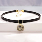 QUADRATISCHER KRISTALL