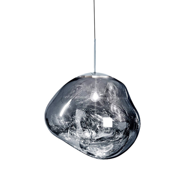 Moderne Glaspendelleuchte, transparent, organische Form, elegantes Design, Innenbeleuchtung.