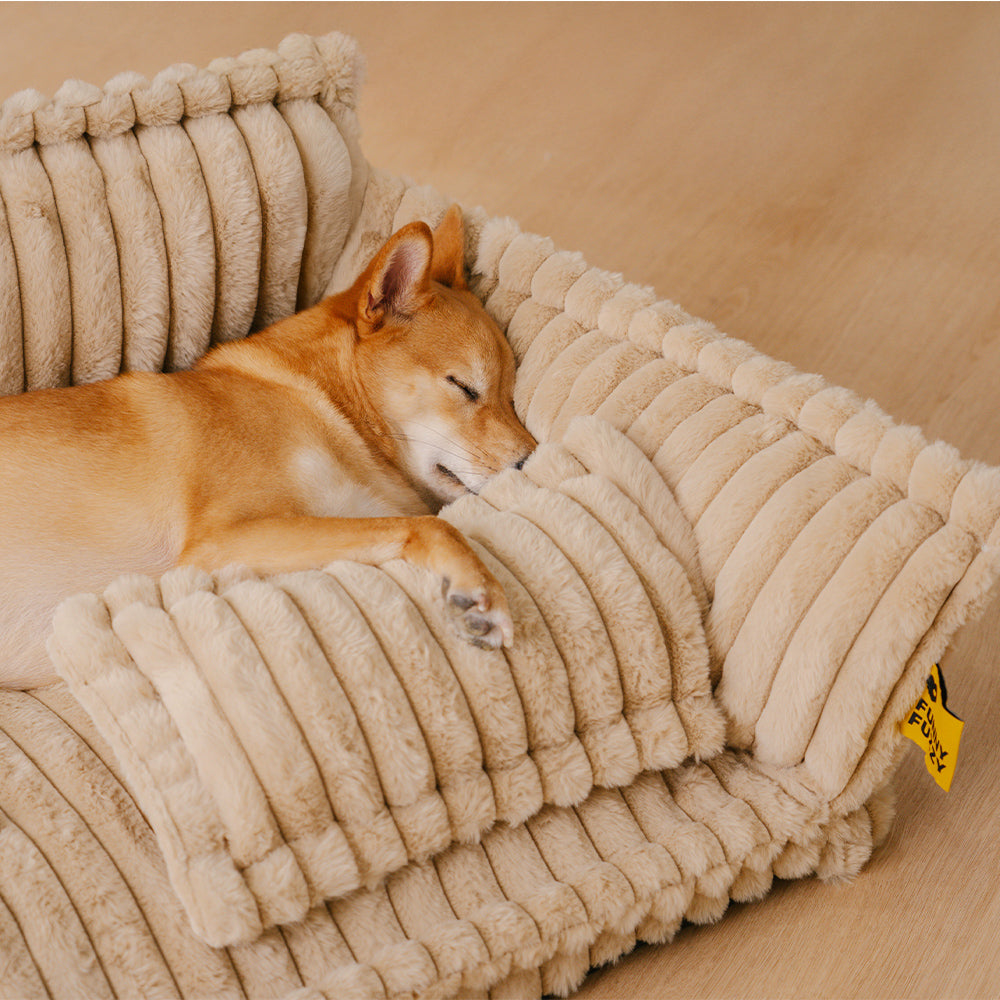 "Großes orthopädisches Hundekissen, flauschig, waschbar, mit weichem Lammfellimitat und ergonomischem Design für Komfort."