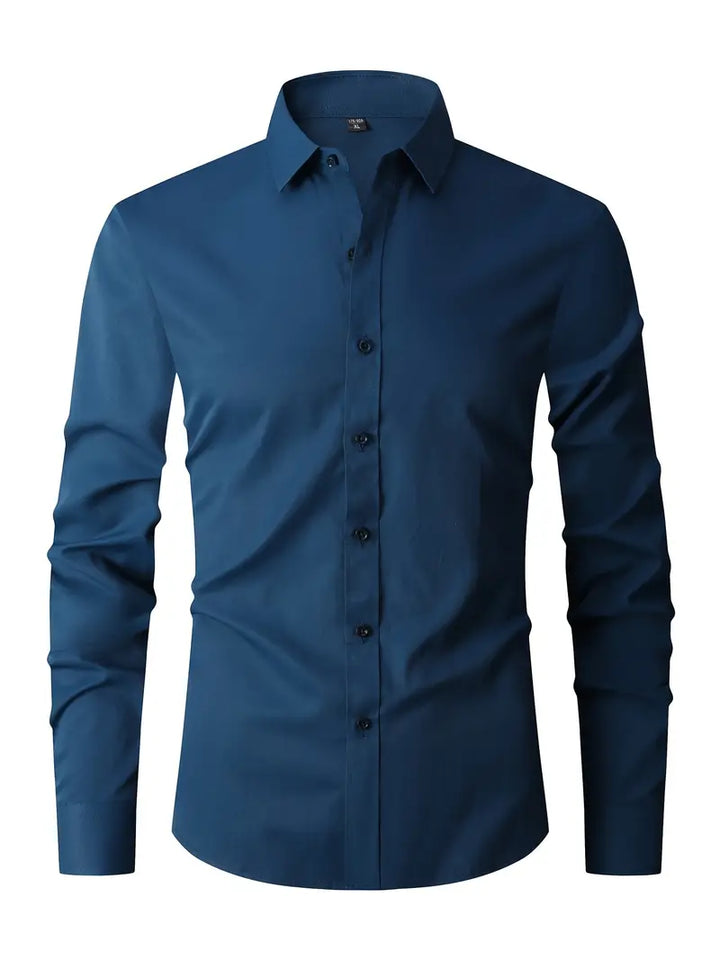Halbformelles Herren Langarmhemd in Hellblau, elegant und vielseitig, ideal für Geschäfts- und Freizeitaktivitäten.