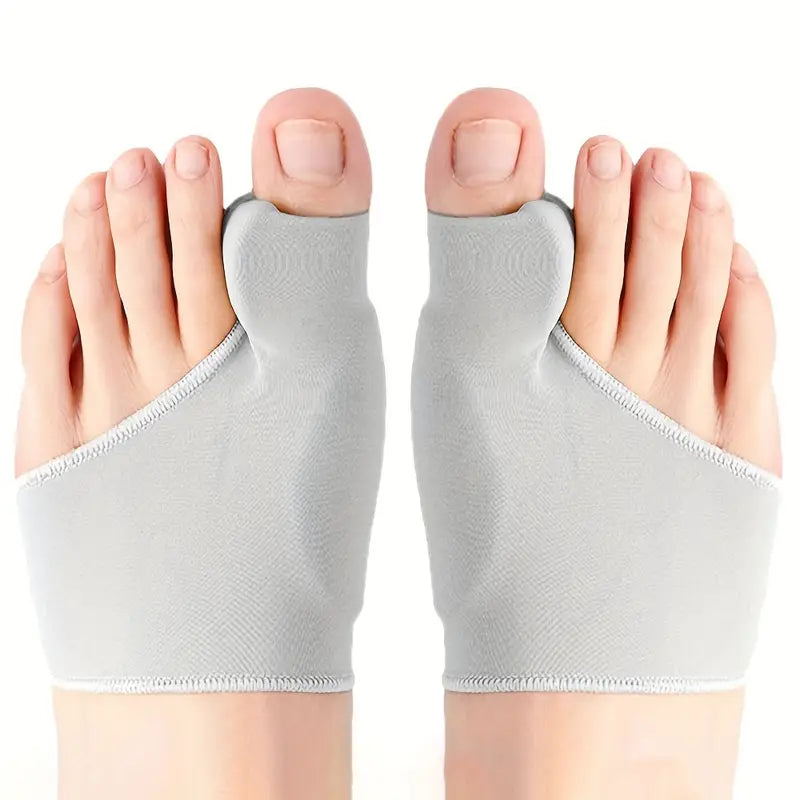 Hautfarbener Hallux Valgus Korrektor für Jugendliche, diskret und atmungsaktiv, bietet schmerzlindernden Komfort im Alltag.