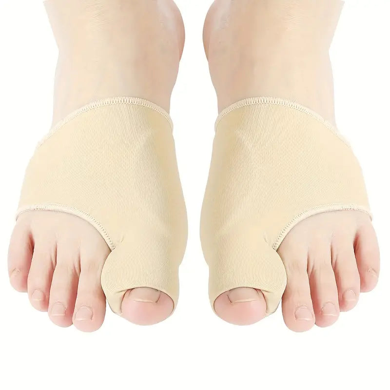 Hautfarbener Hallux Valgus Korrektor für Jugendliche, diskret und atmungsaktiv, bietet schmerzlindernden Komfort im Alltag.