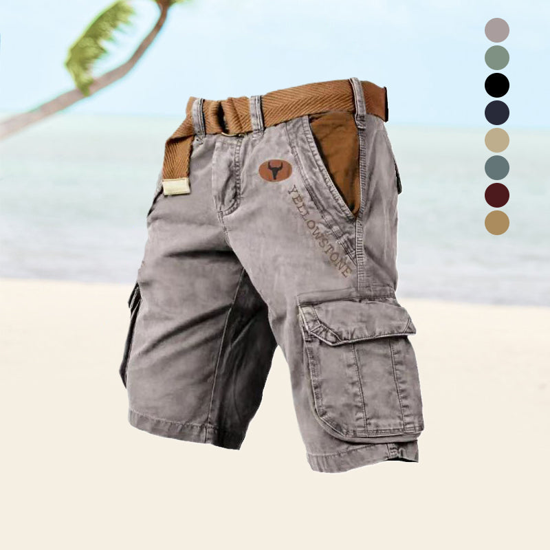 "Herren Cargo-Shorts in Khaki mit zahlreichen Taschen, ideal für Outdoor-Aktivitäten und bequem für Abenteuer im Freien."