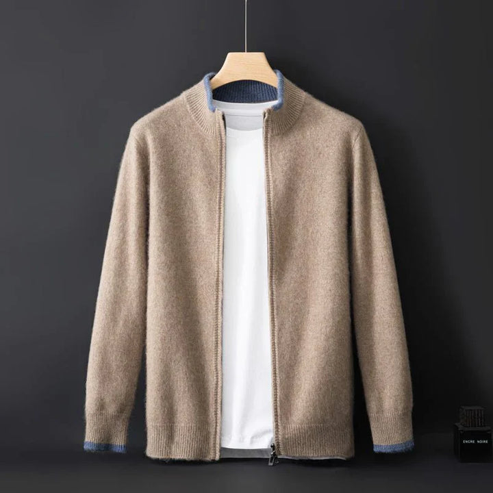 Herren Cashmere Zip Jacke in elegantem Stil, aus weichem Cashmere, mit praktischem Reißverschluss, ideal für Herbst.