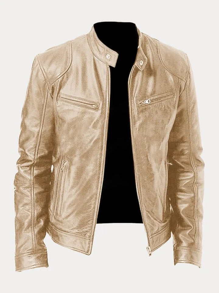 "Herren Lederjacke Daniel, elegant und robust, aus hochwertigem Leder in klassischem Design, mit Reißverschluss und Taschen."