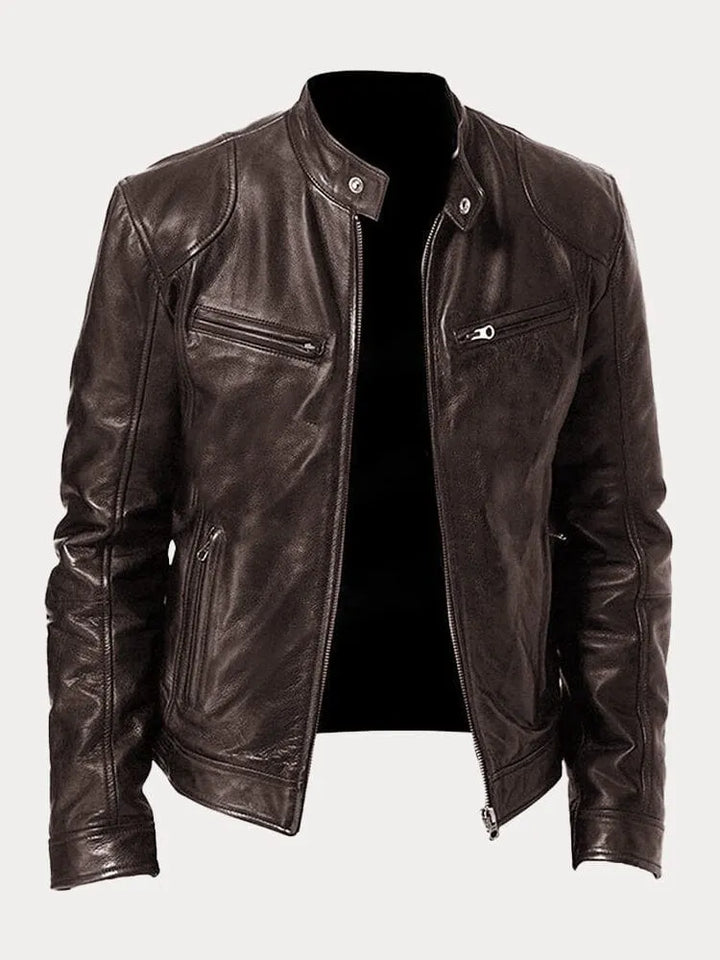 "Herren Lederjacke Daniel, elegant und robust, aus hochwertigem Leder in klassischem Design, mit Reißverschluss und Taschen."