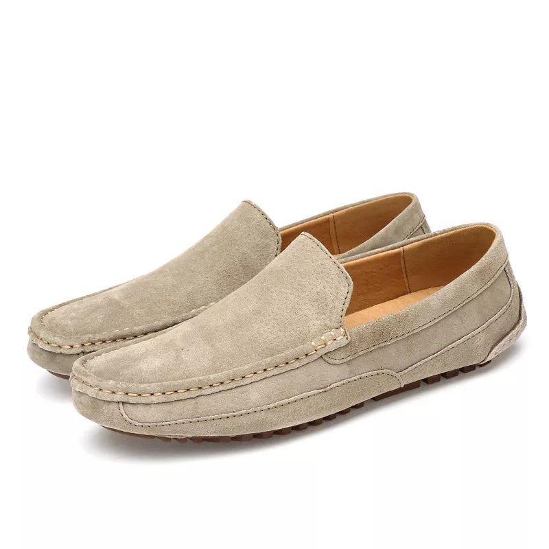 "Herren Loafer aus Wildleder, elegant und komfortabel, zeitloses Design, flexibel, für formelle Anlässe und Alltag geeignet."