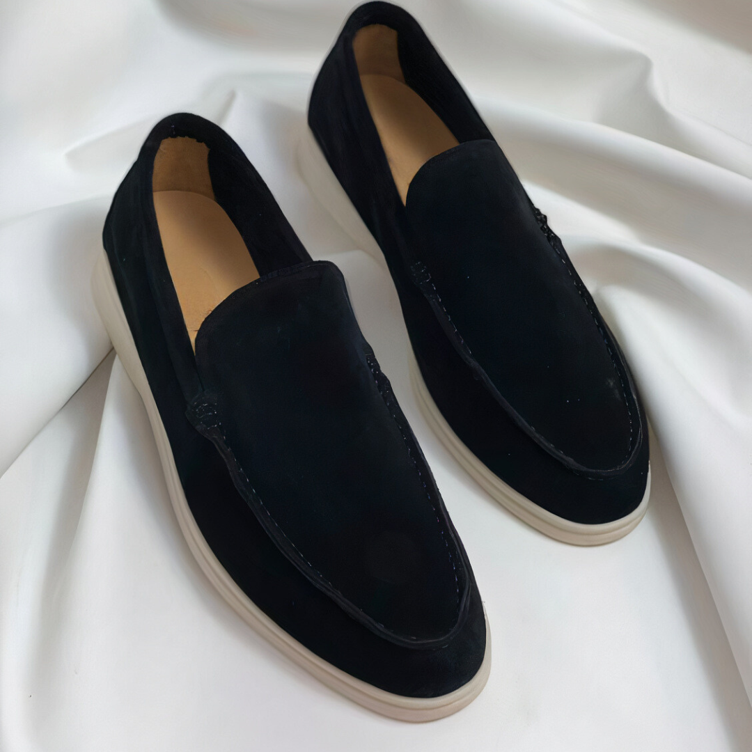 "Herren Loafers aus Premium Leder, elegant und komfortabel, in Dunkelblau. Klassisches Design, hoher Tragekomfort."