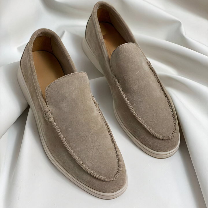 "Herren Loafers aus Premium Leder, elegant und komfortabel, in Dunkelblau. Klassisches Design, hoher Tragekomfort."