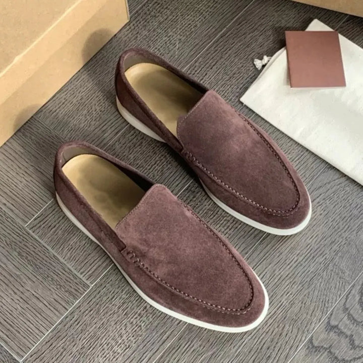 "Herren Loafers aus Premium Leder, elegant und komfortabel, in Dunkelblau. Klassisches Design, hoher Tragekomfort."