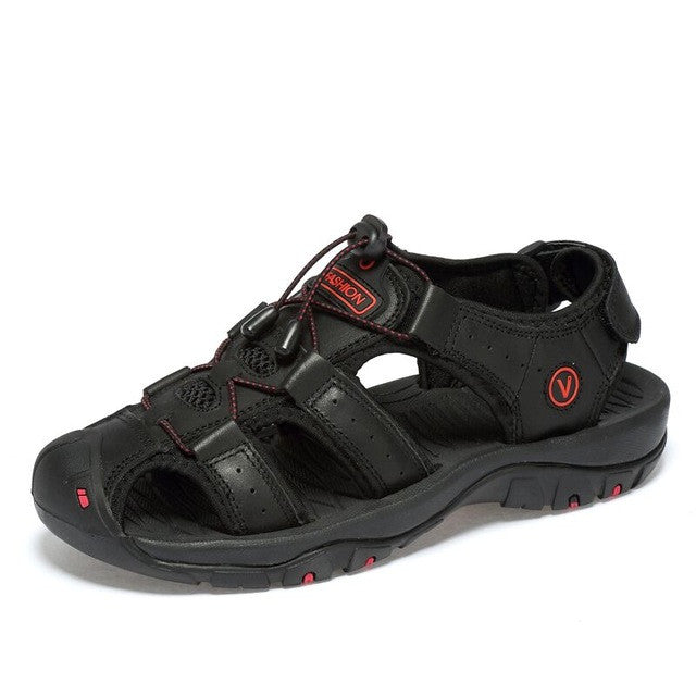"Herren Outdoor Sandalen für Abenteuer, robustes Design, Leder- und rutschfeste Sohle, optimaler Halt, beige Farbe."