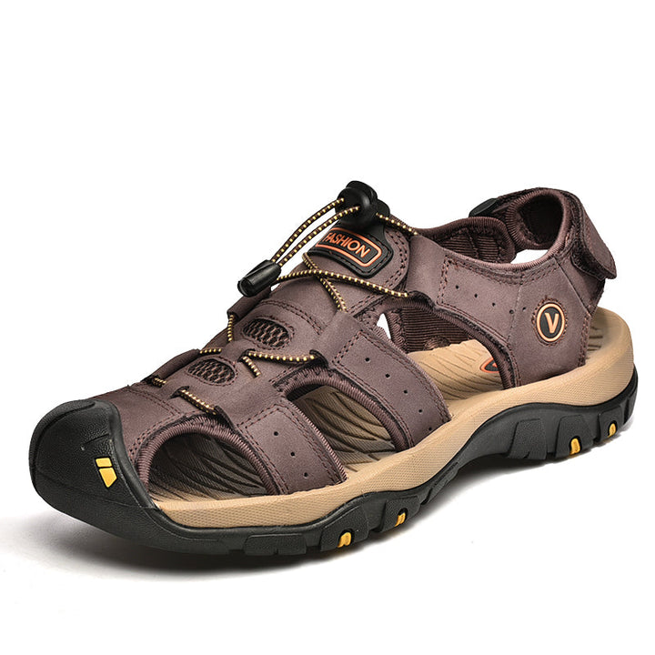 "Herren Outdoor Sandalen für Abenteuer, robustes Design, Leder- und rutschfeste Sohle, optimaler Halt, beige Farbe."