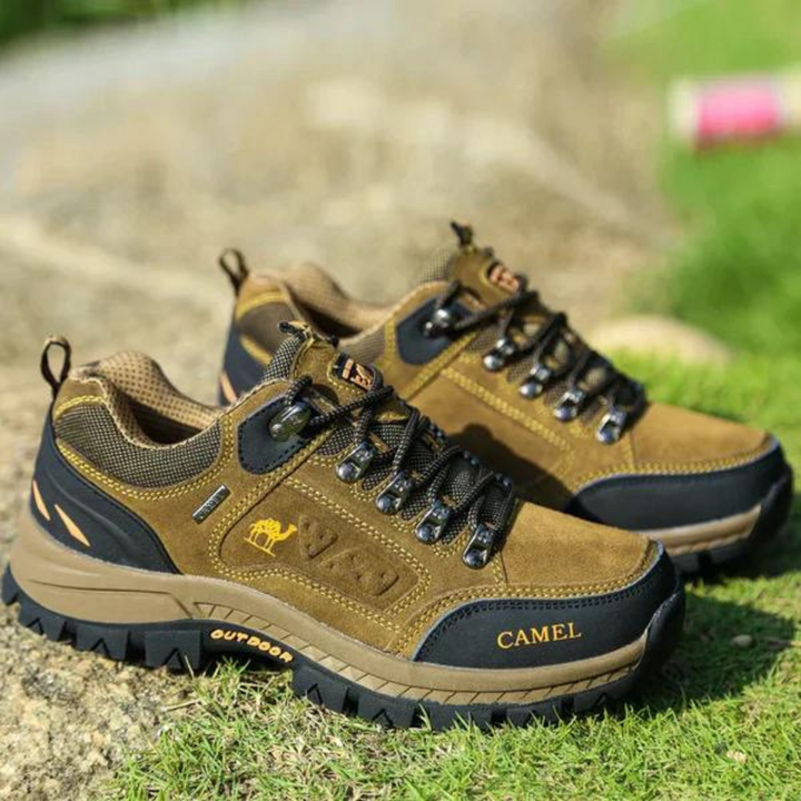 "Herren Outdoor Wanderschuhe, wasserdicht, atmungsaktiv, robustes Design, ideale Begleiter für Abenteuer bei jedem Wetter."