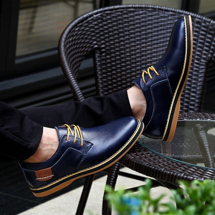Herren-Oxfordschuhe aus Leder, elegant, blau, braun, schwarz, mit robuster Sohle, stilvoll und vielseitig für jeden Anlass.
