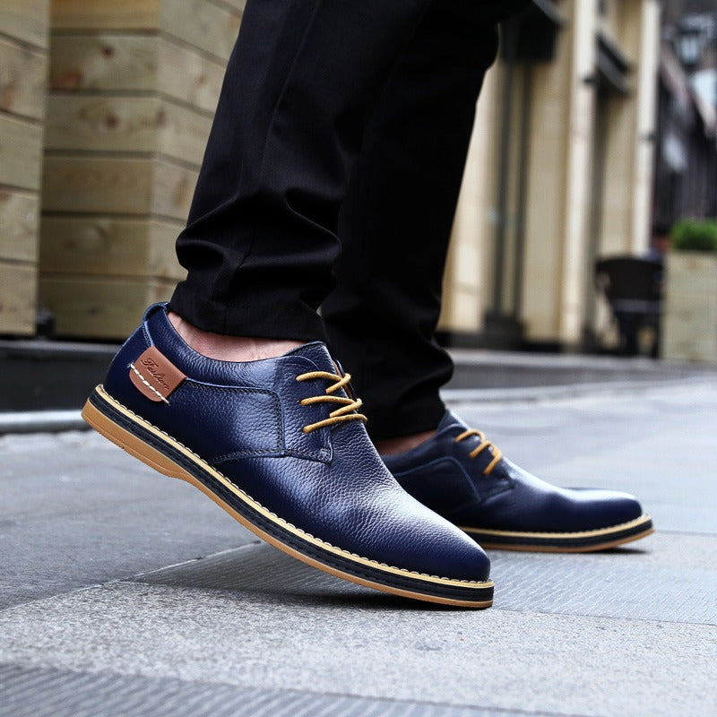 Herren-Oxfordschuhe aus Leder, elegant, blau, braun, schwarz, mit robuster Sohle, stilvoll und vielseitig für jeden Anlass.