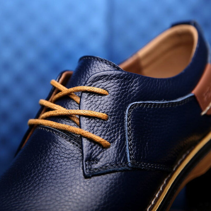 Herren-Oxfordschuhe aus Leder, elegant, blau, braun, schwarz, mit robuster Sohle, stilvoll und vielseitig für jeden Anlass.