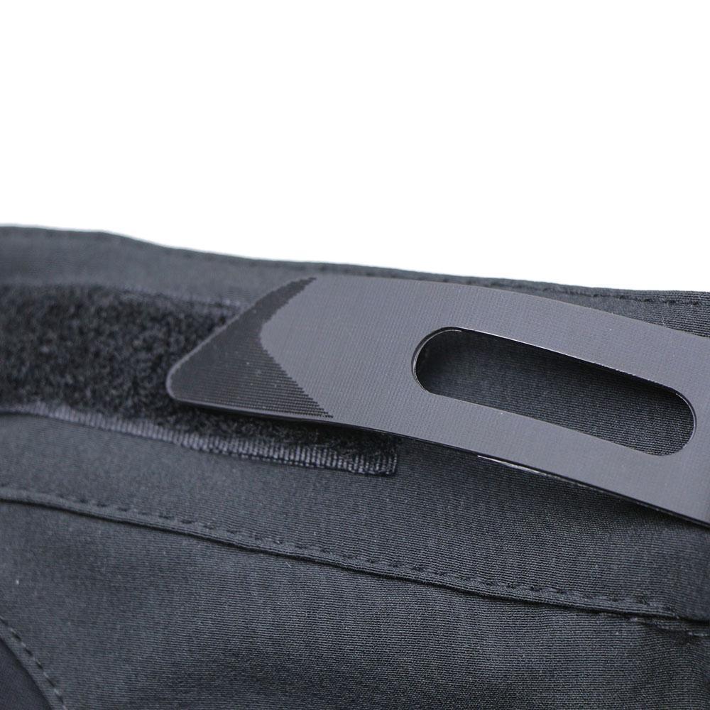 "Herren Radhose, atmungsaktiv, Dunkelblau, elastischer Bund, Reißverschlusstaschen, ideal für Outdoor-Radfahren."