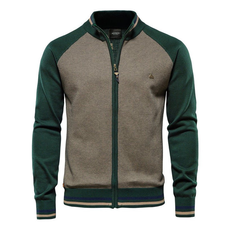 "Herren Slim-Fit Jacke Braun, stilvoll und modern mit schmaler Silhouette, ideal für vielseitige Looks."