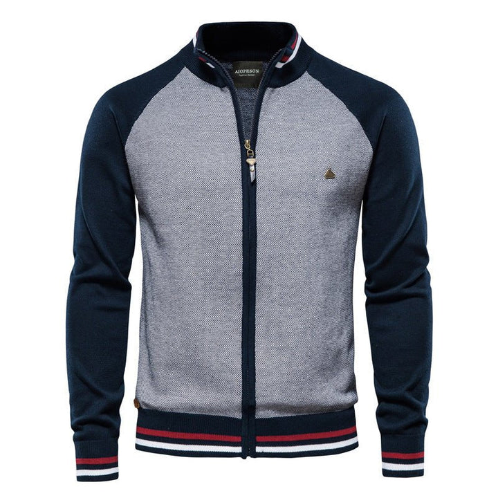 "Herren Slim-Fit Jacke Braun, stilvoll und modern mit schmaler Silhouette, ideal für vielseitige Looks."