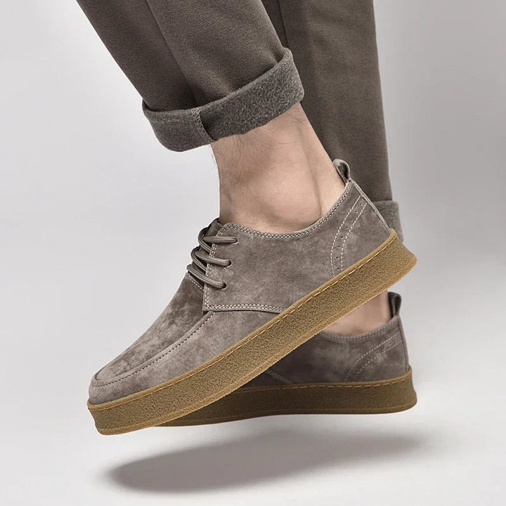 Herren-Wildleder-Sneaker, elegant, in Braun mit bequemer Passform, robuste Verarbeitung und zeitlosem Design für maximalen Ko