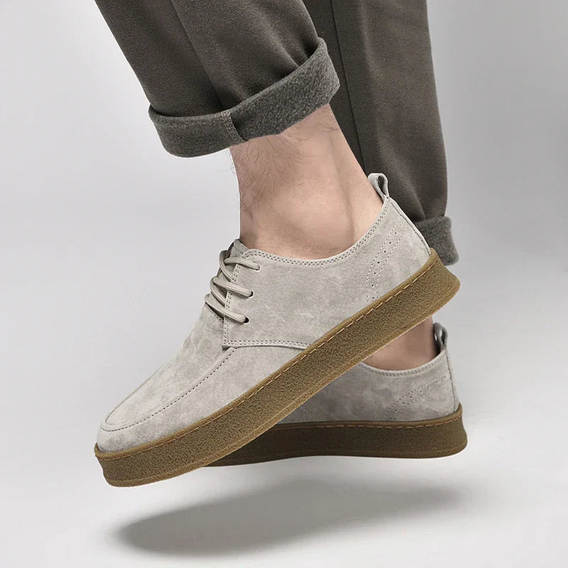 Herren-Wildleder-Sneaker, elegant, in Braun mit bequemer Passform, robuste Verarbeitung und zeitlosem Design für maximalen Ko