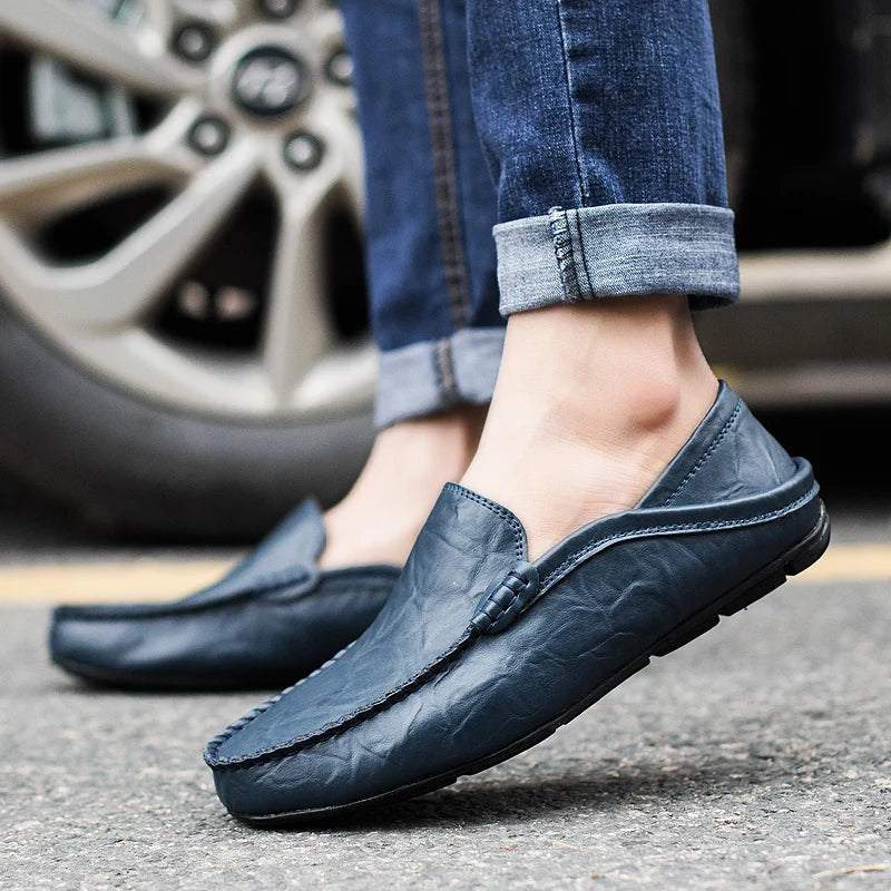 "Herrenloafer in edlem Braun aus echtem italienischem Leder mit eleganter Optik und geschmeidiger Oberfläche"