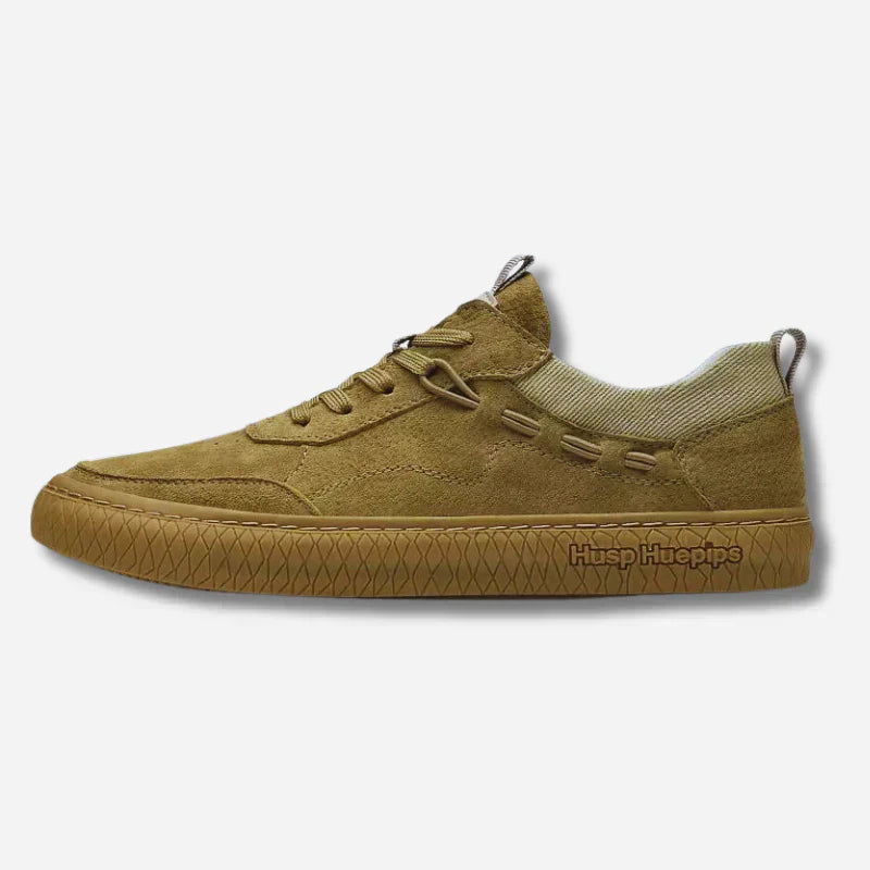 Olivgrüner Sneaker aus Wildleder, Herren, rutschfeste Sohle, modisch, bequem, sportlich.