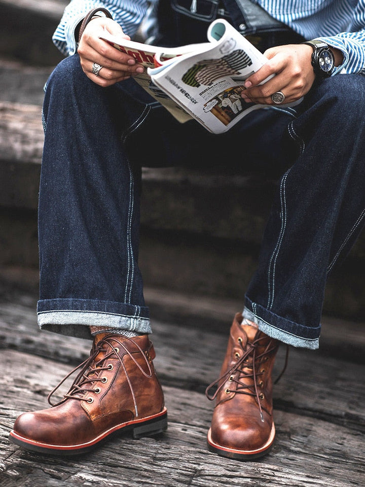 Herrenstiefel mit zeitlosem Design, edler Lederglanz, klassisch und modern, ideal für Büro und besondere Anlässe.