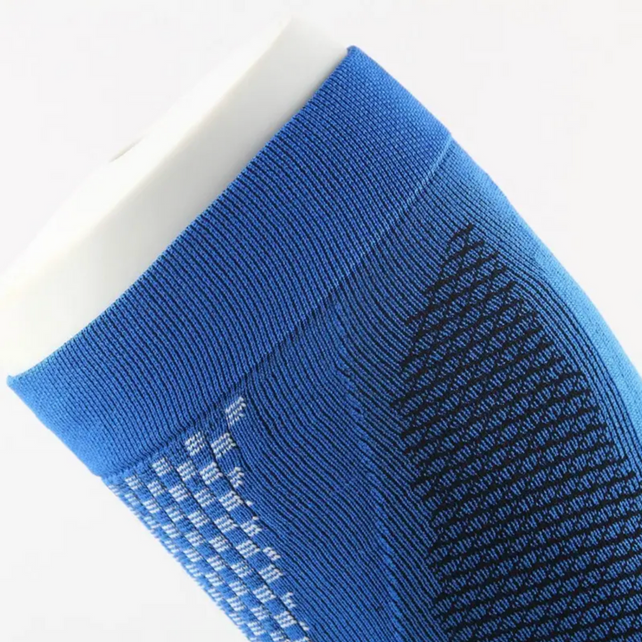 "Hochgradige Kompressionsstrümpfe in Blau, Rosa, Schwarz, Weiß; reduziert Schwellungen & Varizen; angenehm & stilvoll."