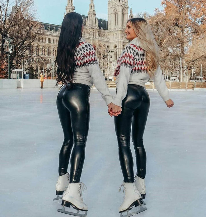 Hochtaillierte schwarze Yogahose für Damen, atmungsaktiv und elastisch, ideal für Yoga oder als modisches Statement.