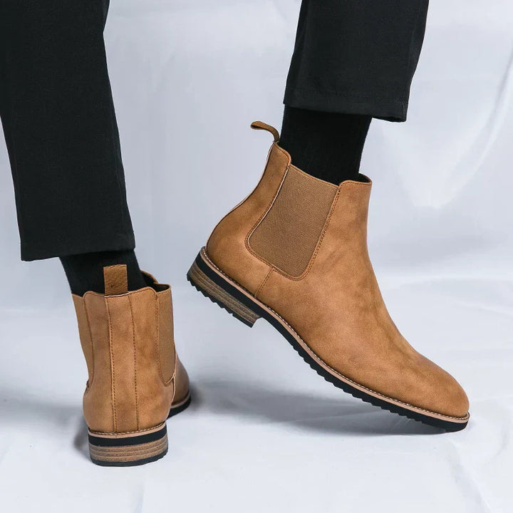 Hochwertige Herren Chelsea Boots aus echtem Leder in Schwarz und Braun, klassisches Design, edel und komfortabel.
