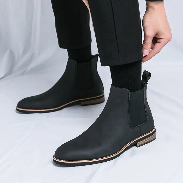 Hochwertige Herren Chelsea Boots aus echtem Leder in Schwarz und Braun, klassisches Design, edel und komfortabel.