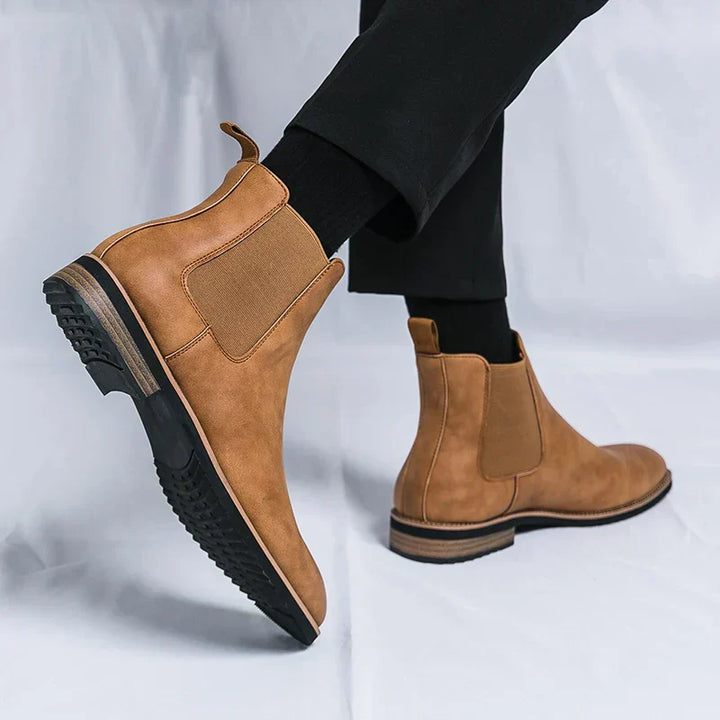 Hochwertige Herren Chelsea Boots aus echtem Leder in Schwarz und Braun, klassisches Design, edel und komfortabel.