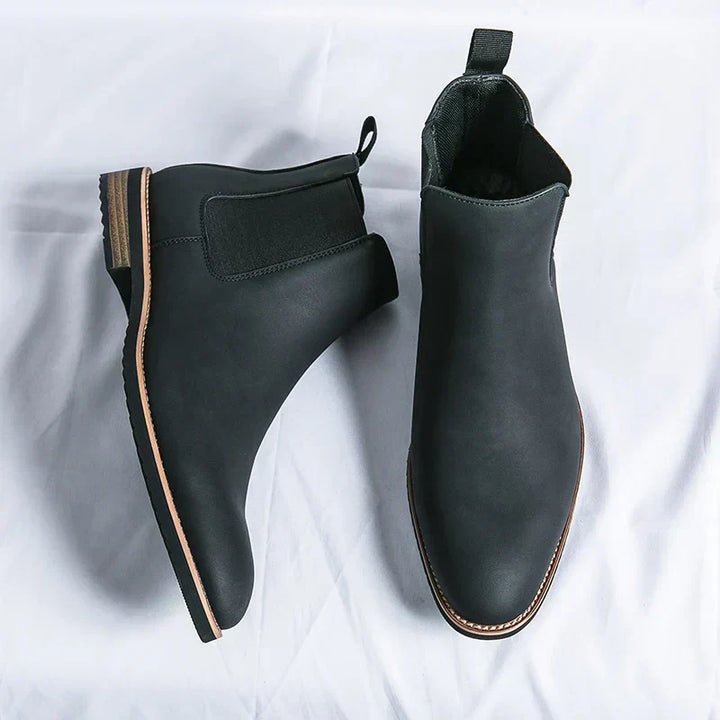 Hochwertige Herren Chelsea Boots aus echtem Leder in Schwarz und Braun, klassisches Design, edel und komfortabel.