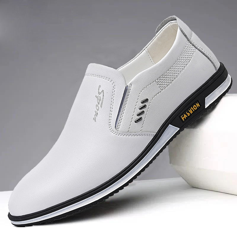 "Hochwertige Herrenschuhe aus Leder in verschiedenen Farben, edles Design, ideal für jeden Anlass, komfortabel und stilvoll."