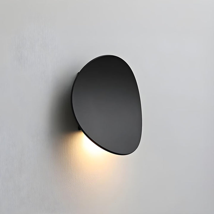 Moderne Wandlampe aus Aluminium in Schwarz oder Weiß