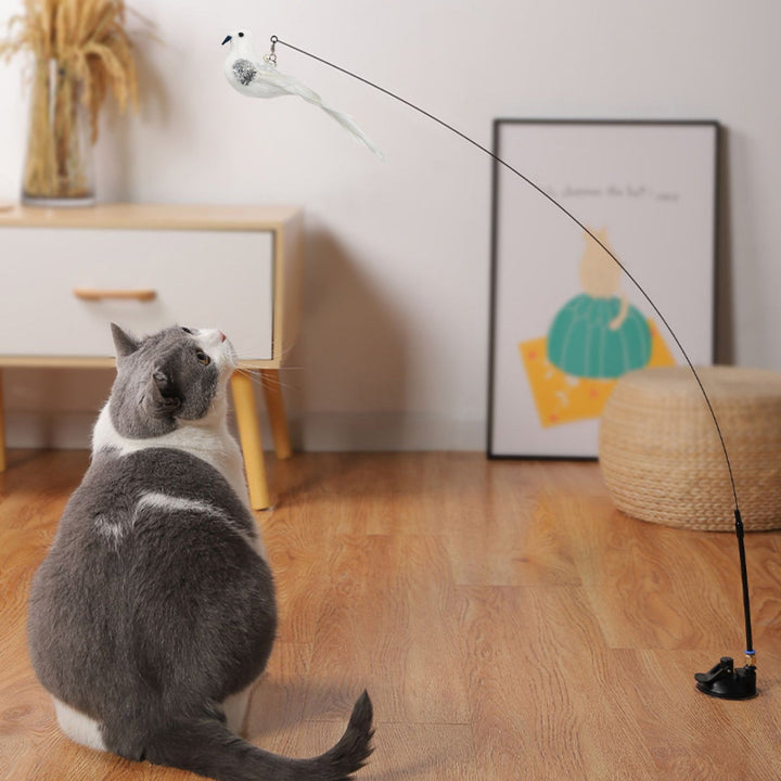 "Interaktives, farbenfrohes Katzenspielzeug mit Federn, stimuliert Jagdinstinkte mit Vogel-Design für tierischen Spielspaß."