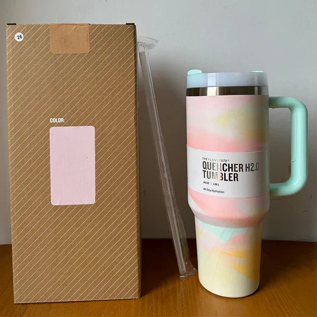 "Isolierter Edelstahl-Reisebecher 40oz, auslaufsicher, mit Griff und Strohhalm, passend für Getränkehalter, modernes Design."