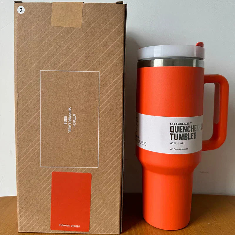 "Isolierter Edelstahl-Reisebecher 40oz, auslaufsicher, mit Griff und Strohhalm, passend für Getränkehalter, modernes Design."