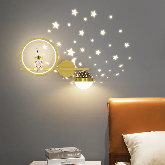 Moderne Kinder-Wandleuchte, LED, Sternmotiv, dimmbar, für Schlafzimmer, goldfarben.