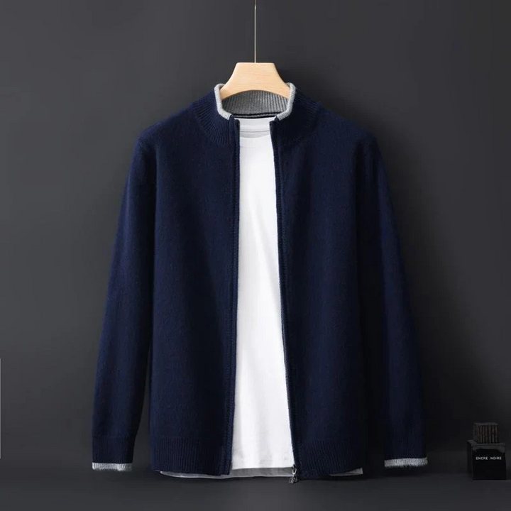 Klassische Herren Strickjacke aus Merinowolle mit Reißverschluss, dunkelblaue Farbe, elegant für Büro und Freizeit.