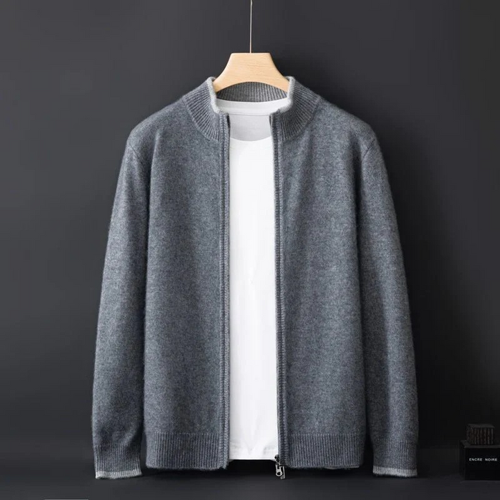 Klassische Herren Strickjacke aus Merinowolle mit Reißverschluss, dunkelblaue Farbe, elegant für Büro und Freizeit.