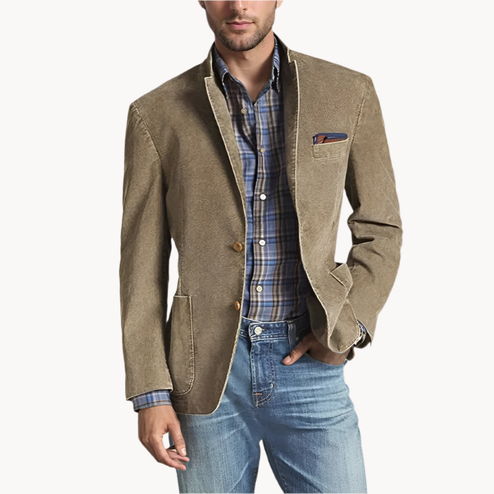 Klassischer Herrenblazer, zeitlose Eleganz, dunkelblau, schlank geschnitten, perfekt für Business und besondere Anlässe.