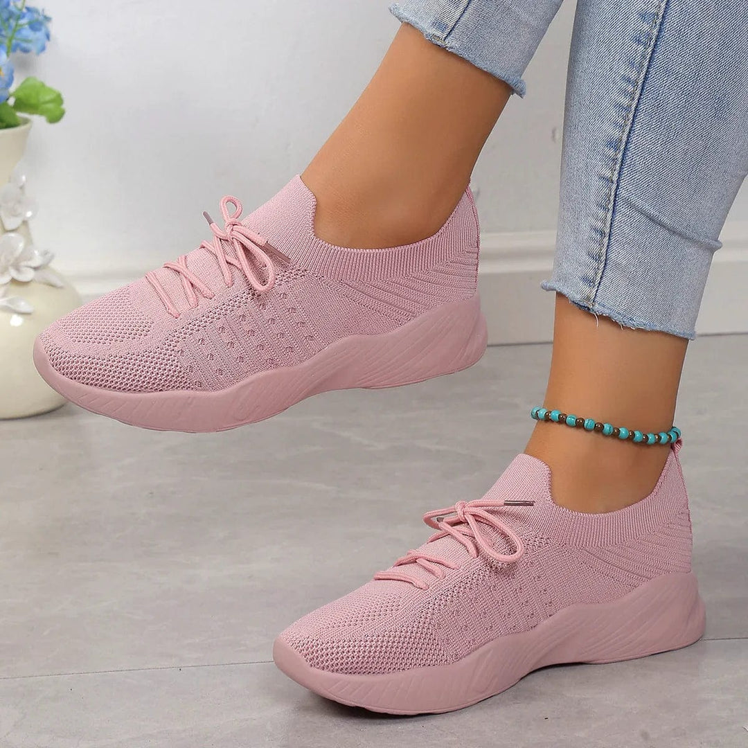 Komfortschuhe für Frauen in Beige, unterstützen Haltung, ideal für Alltag und Freizeit. Stilvoll und bequem für gesunde Füße.