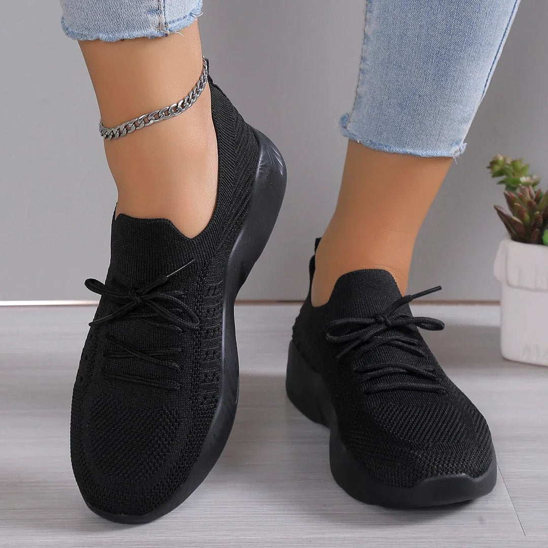 Komfortschuhe für Frauen in Beige, unterstützen Haltung, ideal für Alltag und Freizeit. Stilvoll und bequem für gesunde Füße.