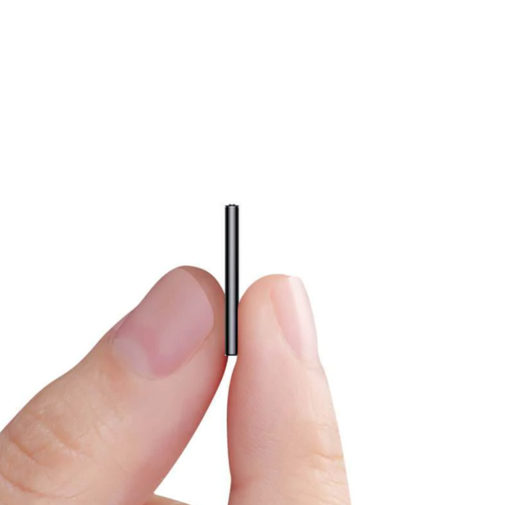 "Kompaktes Mini-Diktiergerät, 16GB-32GB, silber, tragbar, ideal für unterwegs, klare Audioaufnahmen, Größe 5x0,6 cm, 21g"