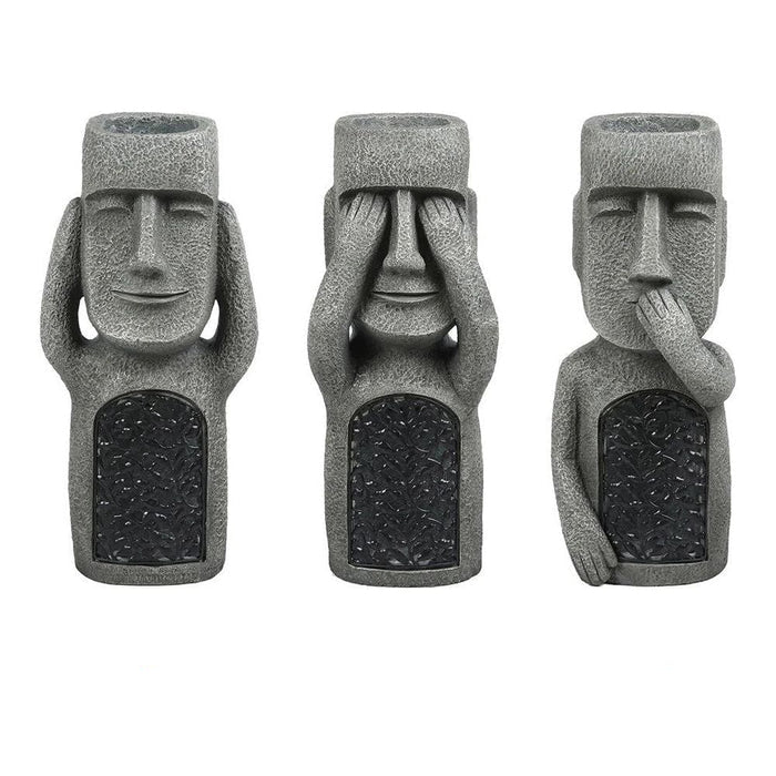 "Kunstvolle Skulptur Blumentopf mit Solar LED, abstraktes Design, ideal für Garten mit Nachtlicht."